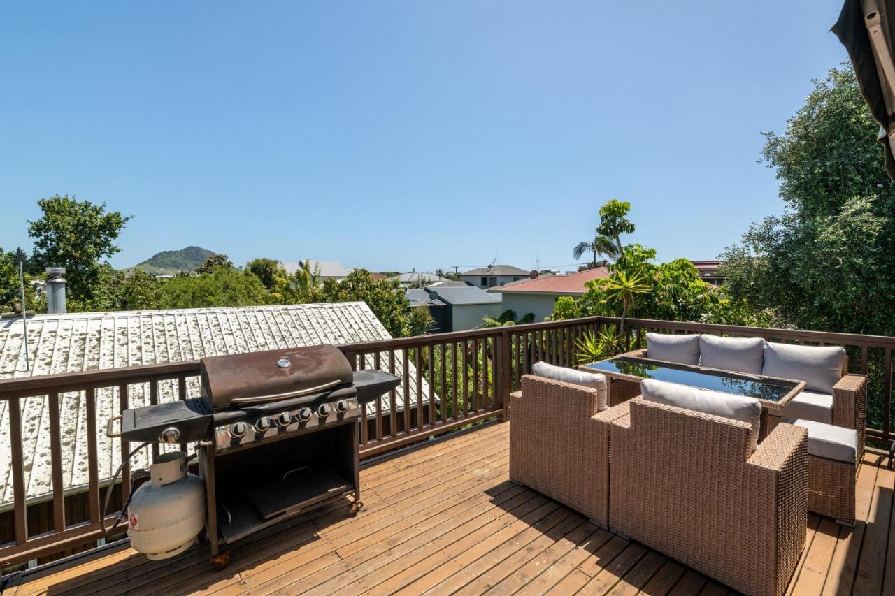 Convenient Family Bach With Easy Access To Blake Park The Beach And Downtown Mount Maunganui Exterior photo